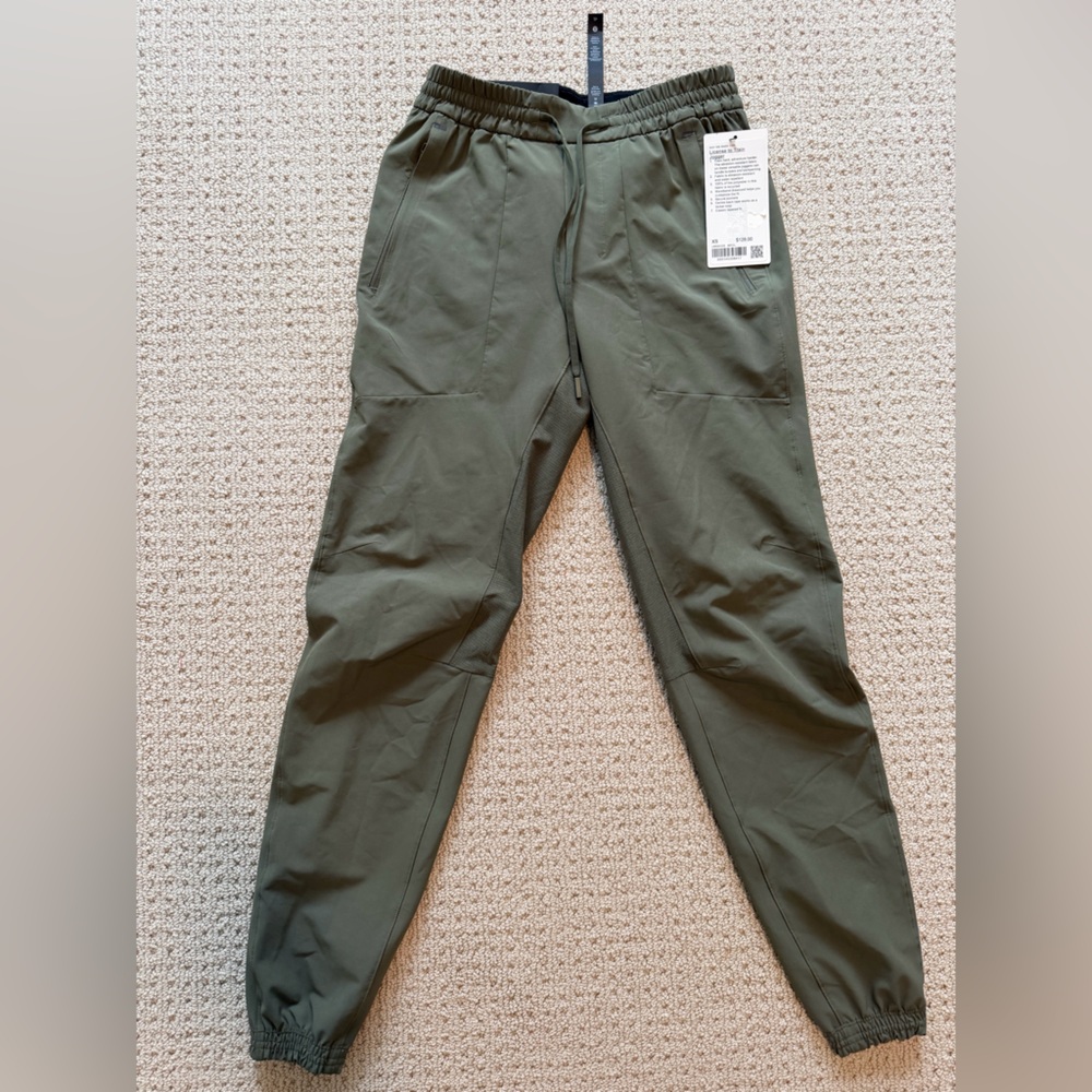 Men’s Lululemon license to train jogger